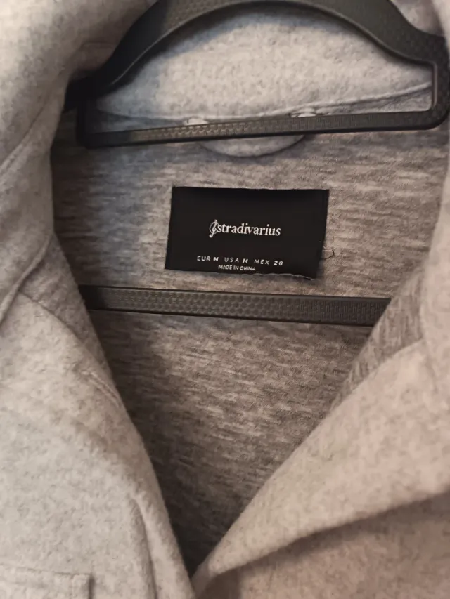 Abrigo Stradivarius Gris Talla M