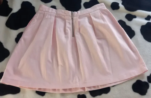 Falda Stradivarius rosa plisada