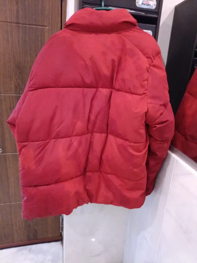 Chaqueta Pull&Bear roja acolchada
