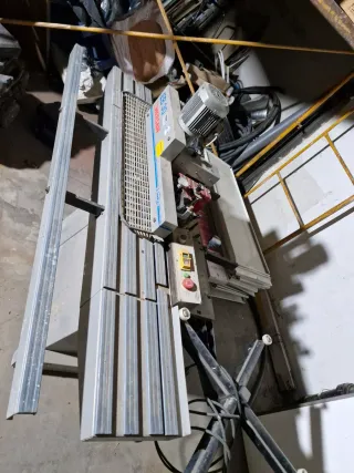 Máquina para muebles