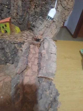 Presepe artigianale con luci