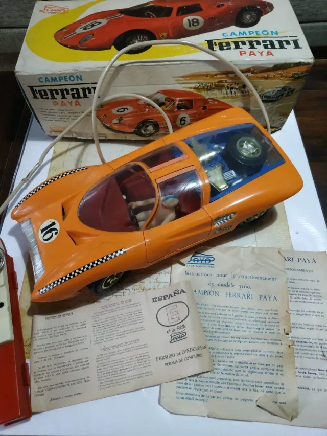 Macchina giocattolo Ferrari Paya