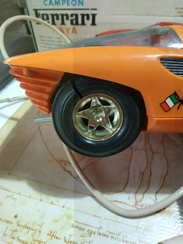 Macchina giocattolo Ferrari Paya
