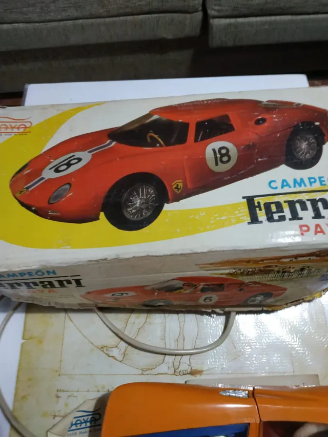 Macchina giocattolo Ferrari Paya