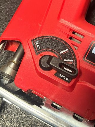 Sierra de calar Einhell TC-JS 80/1. Caladora.