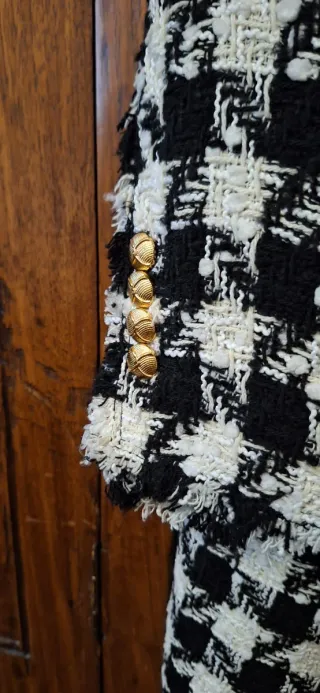 Chaqueta larga Zara cuadros blanco y negro XS