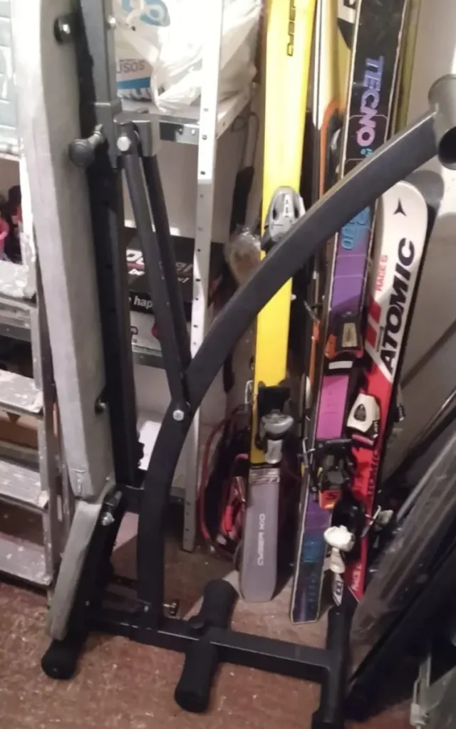 Banco de pesas y mancuernas