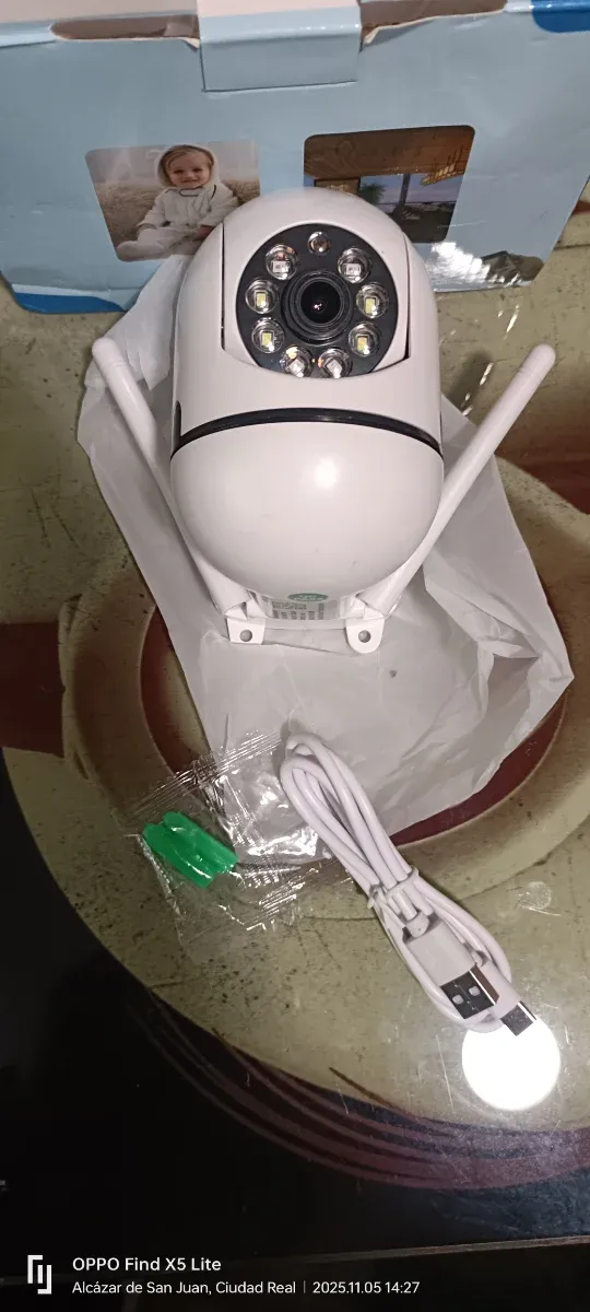 4 Cámaras de Seguridad Blancas