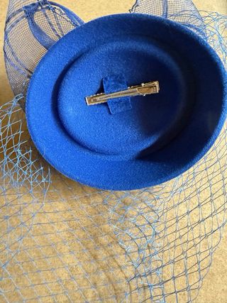 Tocado azul para eventos