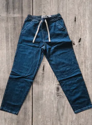 Jeans blu con coulisse