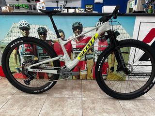 SCOTT SPARK RC TEAM ISSUE 2026