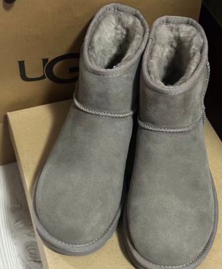 Botas UGG Classic Ultra Mini Grises