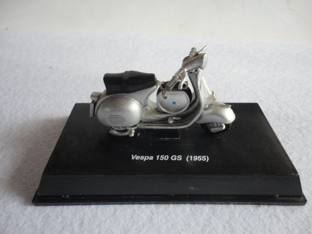 Vespa 150 GS (1955) Modelo Metálico