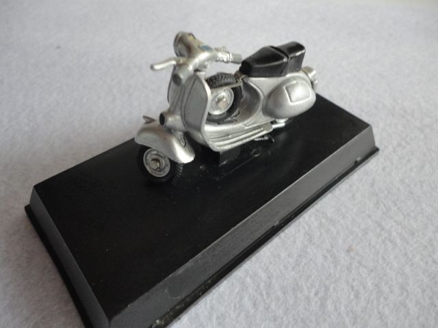 Vespa 150 GS (1955) Modelo Metálico
