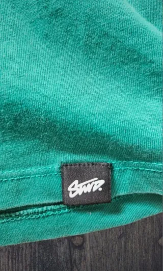 T-shirt verde con stampa Romantic Censure Stud