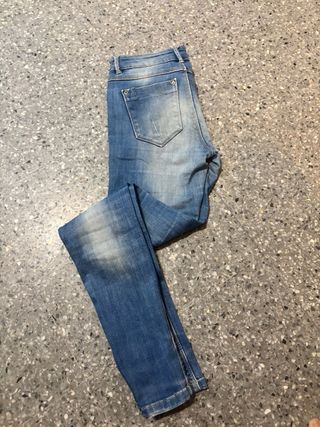 Pantalón Stradivarius tiro bajo talla 34
