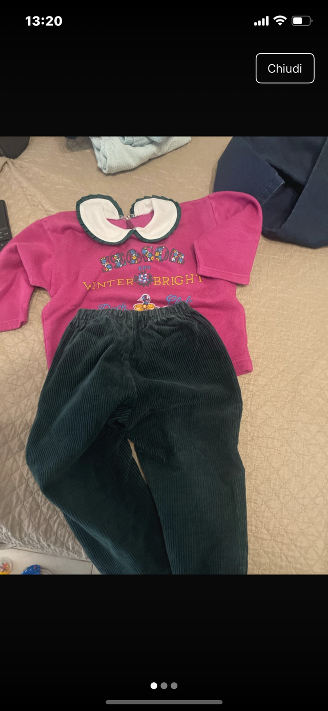 Maglia con colletto bianco e bordino