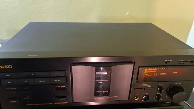Registratore a cassette TEAC V-1010 nero