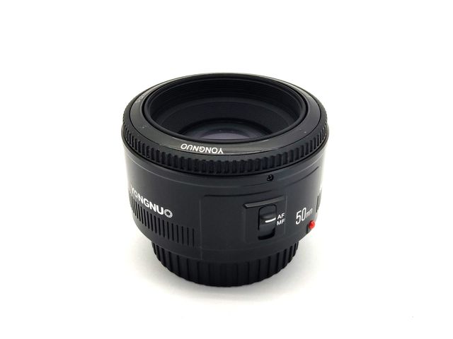 Lente Canon E1799706-0 YongNuoyn 50mm f/1.8