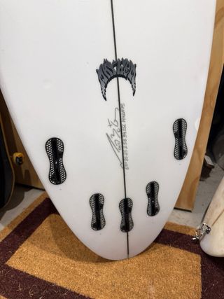 Tabla Surf Mayhem Lost Blanca