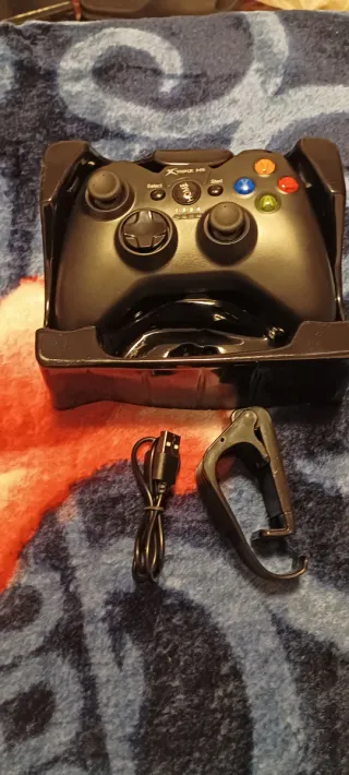 Mando Gaming Xtrike me Negro