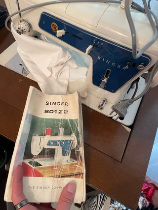 Máquina de coser Singer 801Z2