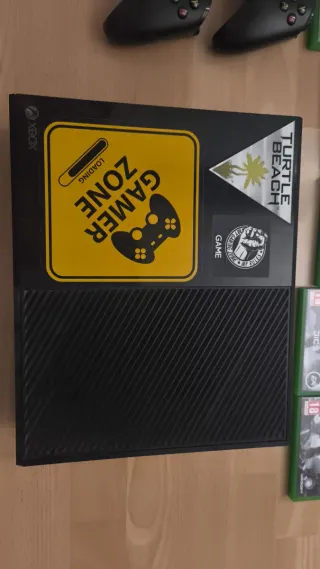 Xbox One 500GB + 2 Mandos + 5 Juegos + Kinect