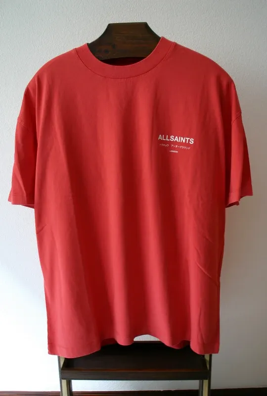 Camiseta AllSaints roja oversize - NUEVA - Talla L