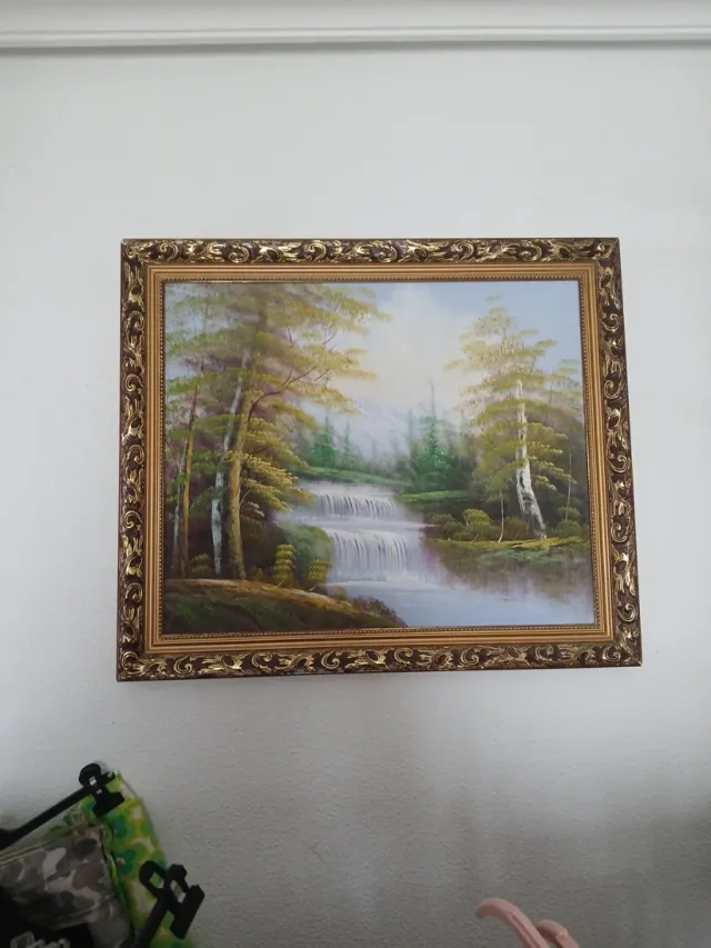 Cuadro cascada y bosque