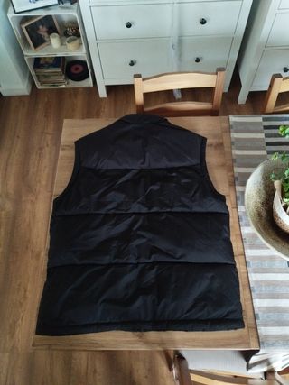 Chaleco plumífero negro