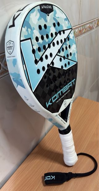 Pala de pádel Kombat Apache 18k