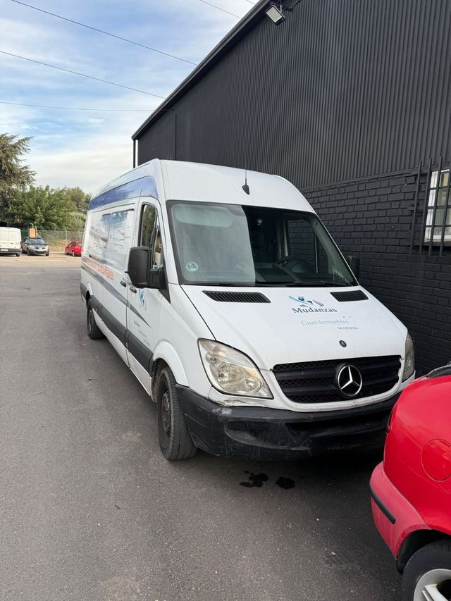 Furgoneta Mercedes-Benz 570.000km