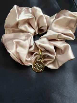 Elastico capelli Miu Miu raso beige