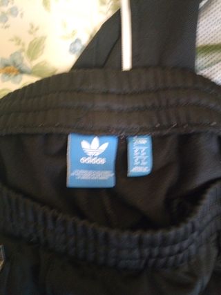 Chándal Adidas original. Mujer, Negro y Blanco.