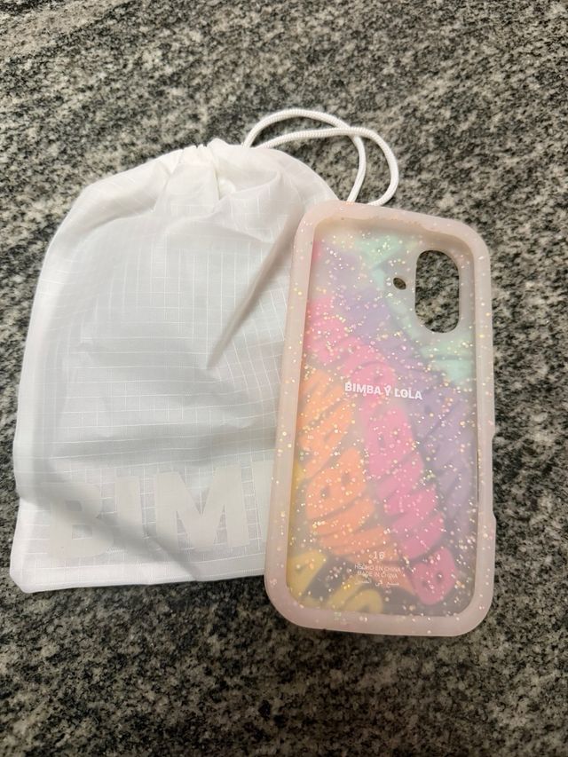Funda Bimba y Lola iPhone 16