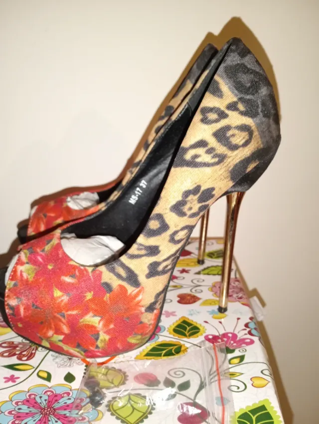 Zapatos Rojos Estampados