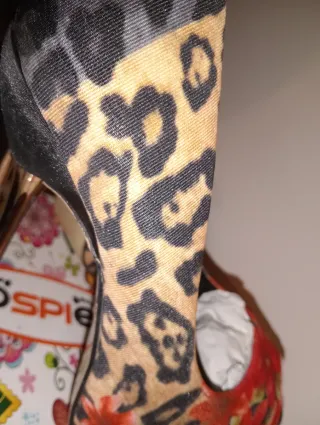 Zapatos Rojos Estampados