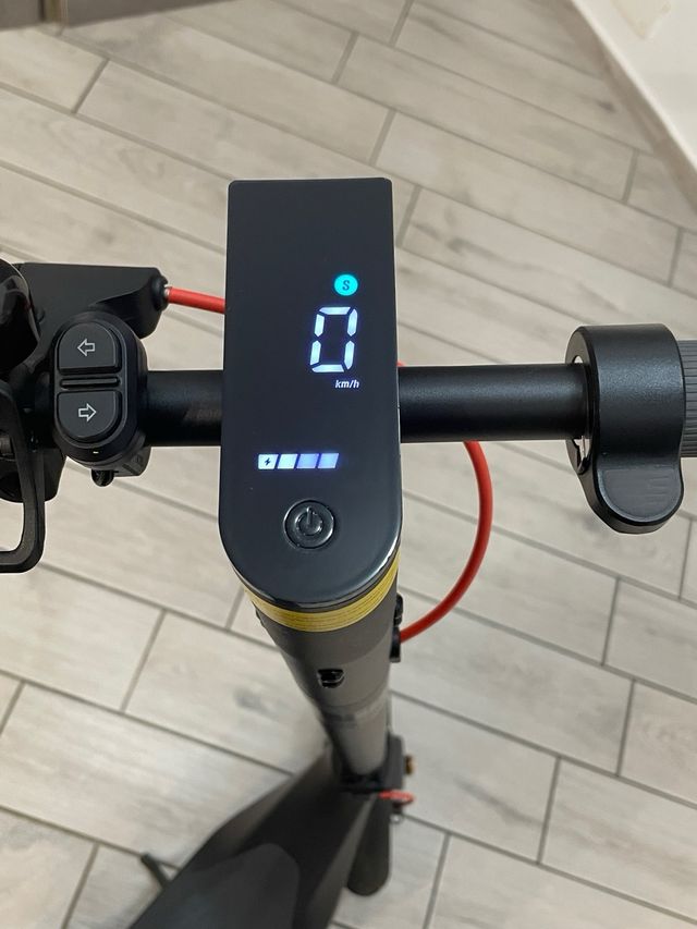 Monopattino Elettrico Xiaomi 4 Lite