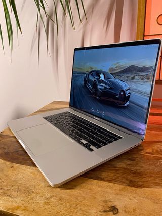MacBook Pro 16” 2019 i9 Plata