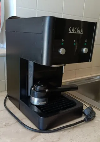 Macchina caffè Gaggia nera