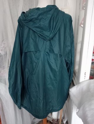 Chubasquero Brugi ultraligero azul verdoso