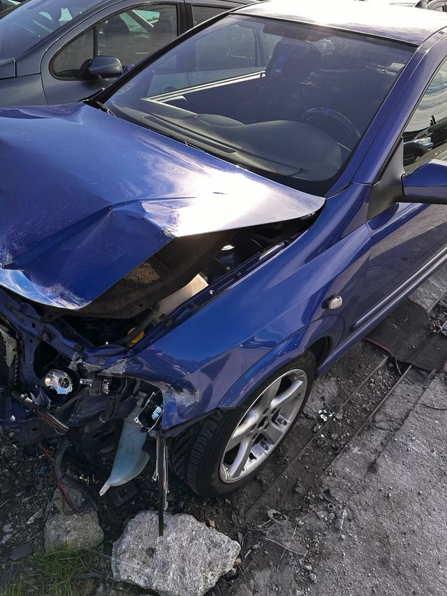 Despiece Opel Astra Bertone