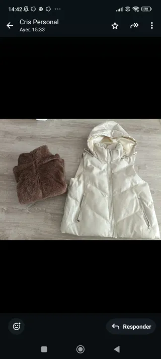 Chaleco polar y chaleco acolchado