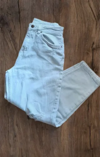 Jeans bianchi strappati