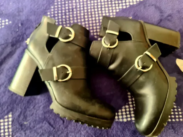 Botines Negros Mujer con Hebillas