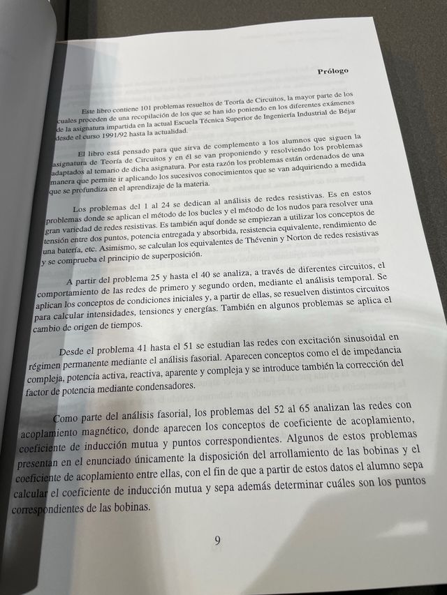 Problemas resueltos de teoría de circuitos
