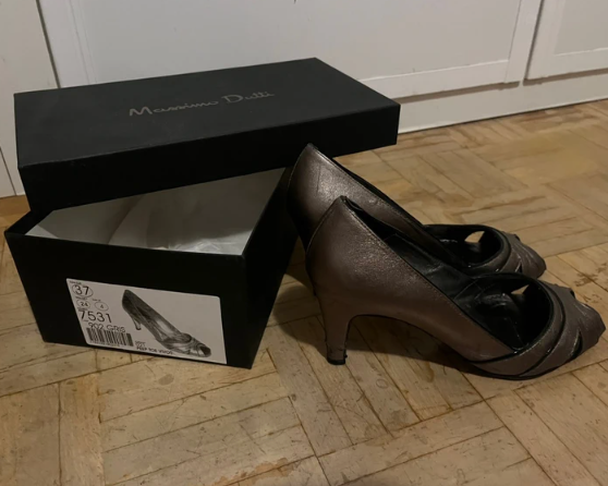 Zapato peeptoe Massimo Dutti