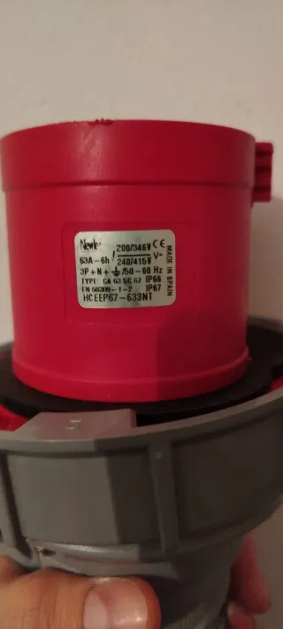 2 Clavijas + 1 Base Aérea marca IDE