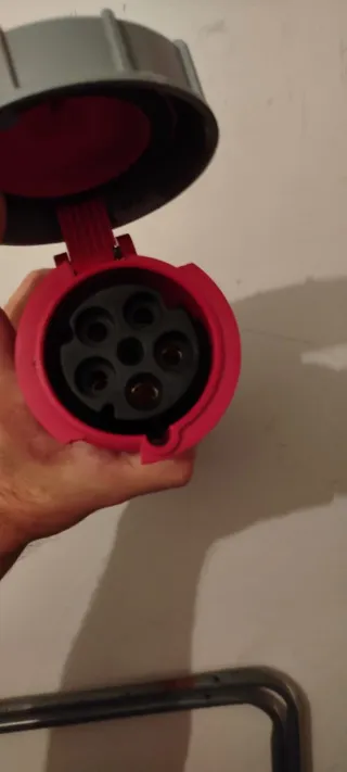 2 Clavijas + 1 Base Aérea marca IDE