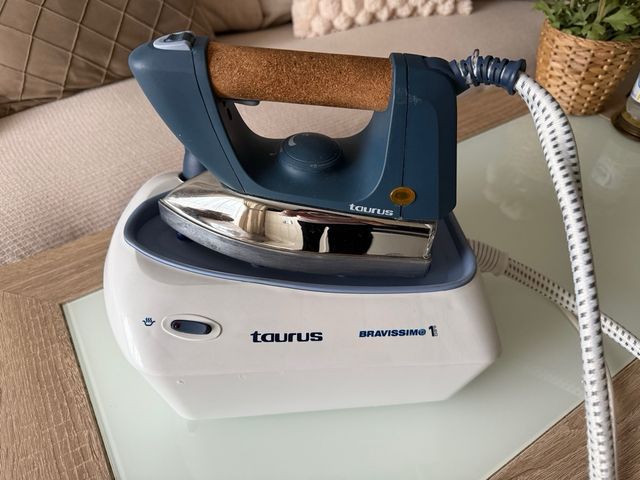 Centro de Planchado Taurus Bravissimo